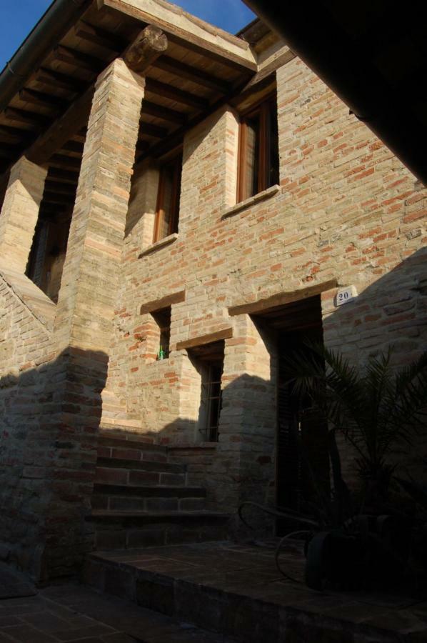 Il Poggio Villa Mombaroccio Exterior photo