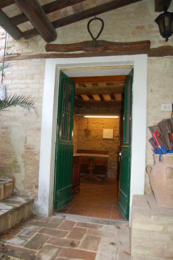 Il Poggio Villa Mombaroccio Exterior photo
