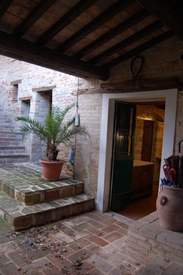 Il Poggio Villa Mombaroccio Exterior photo